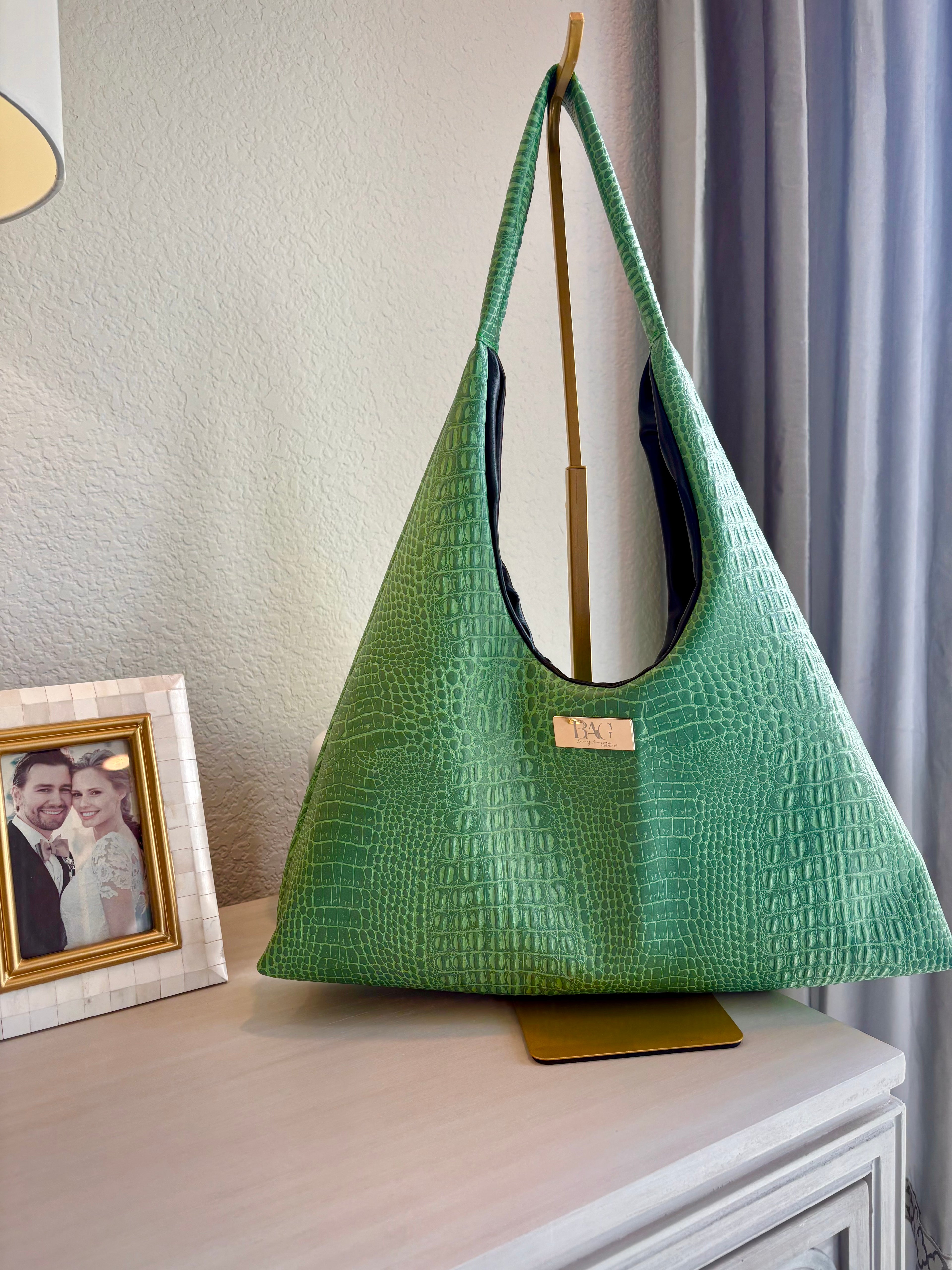 Mia Hobo Bag Light Green in Embossed Croc